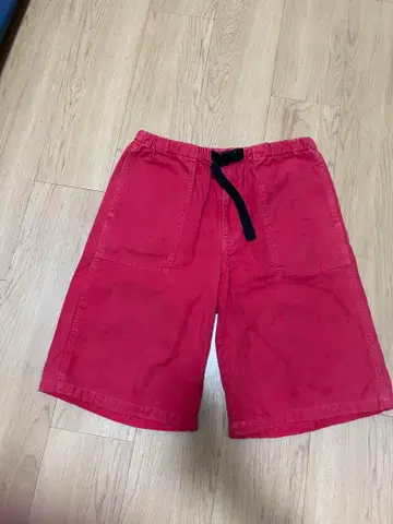 OshKosh 빨간색 숏팬츠