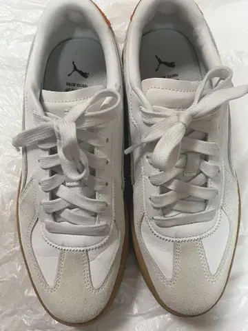 새상품급 Puma 화이트 스니커즈 여성용