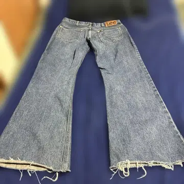 Lee 부츠컷 데님 프린지 밑단
