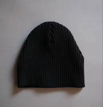 OUAT 25SS 011 BLACK OFFICE BEANIE