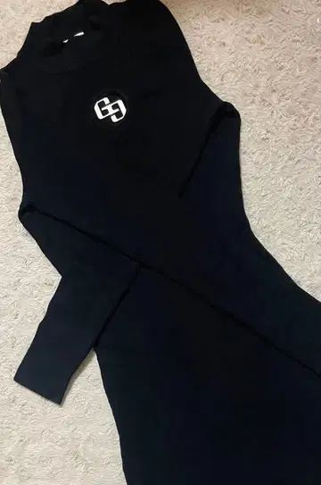 GYDA 리브 니트 원피스 블랙