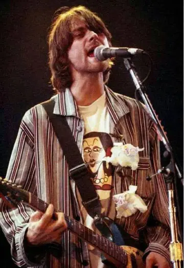 희귀 초레어 커트 코베인 착용 90's