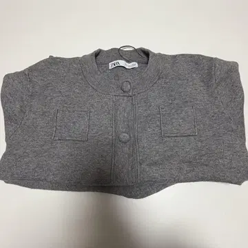 ZARA 플레인 니트 자켓 패디드 숄더