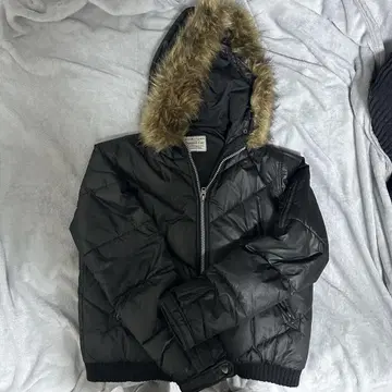00s y2k 퍼 다운 A&F 블랙 시크 스타일 그런지