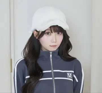 Rosemuse Fluffy 캡 화이트