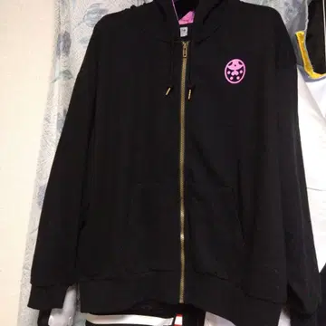 아베일 죠죠의 기묘한 모험 콜라보 후드티 L 사이즈