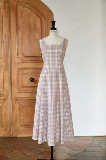 Herlipto Paddington Long Dress