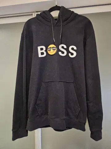 구하기 어려움 미사용급 HUGO BOSS 후드티 블랙 와펜