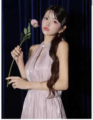 로브 드 플뢰르 롱 플레어 원피스 핑크