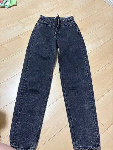 MOUSSY 다크 그레이 데님 팬츠 24