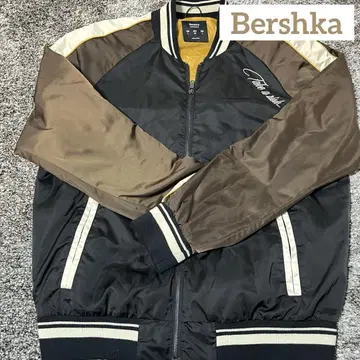 버쉬카(Bershka) 남성용 자수 스카잔