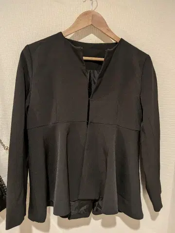 노카라 플레어 자켓 블랙