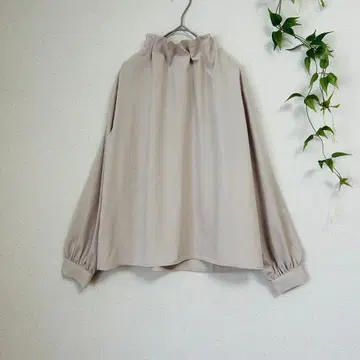 고품질 is amulet. 볼륨 소매 개더 넥 블라우스 F 모카색