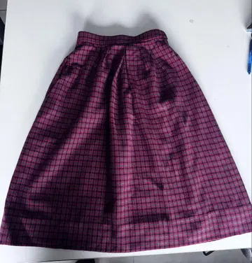 파미리아 원단 사용 체크 무늬 플레어 스커트와 파미리아 오리지널 머플러