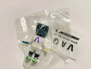 VAG42 토로미 군 소프트 비닐 화이트 피규어 사타 배드 보이즈 가챠