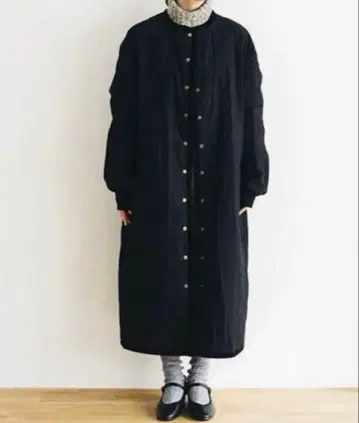 새상품급 올드 맨테일러 퀼팅 코트 블랙 S