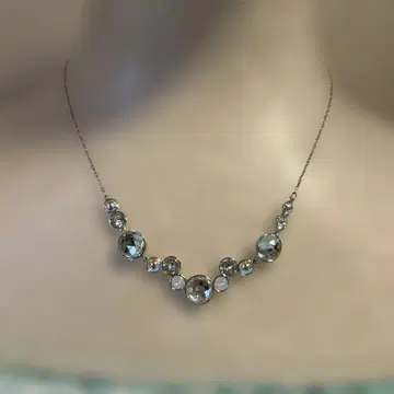 SWAROVSKI 크리스탈 목걸이