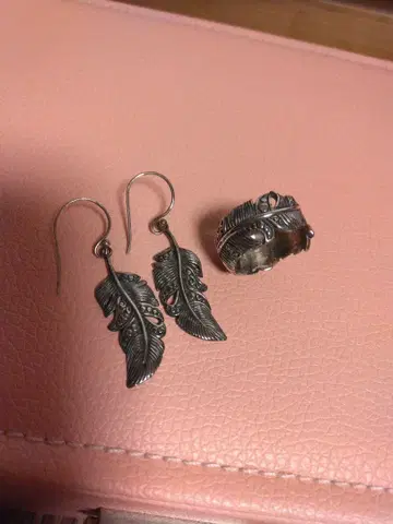 UC 실버 925 깃털 모티브 귀걸이와 반지 세트