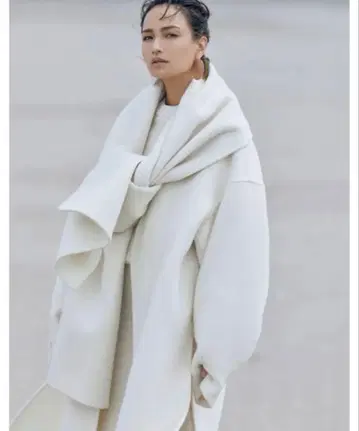 HYKE 하이크 그레이 더블 페이스 코트