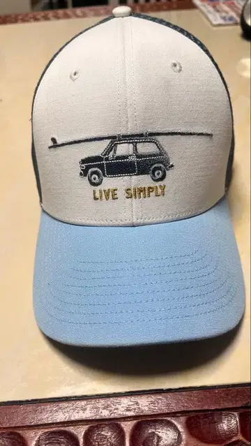 파타고니아 LIVE SIMPLY 캡