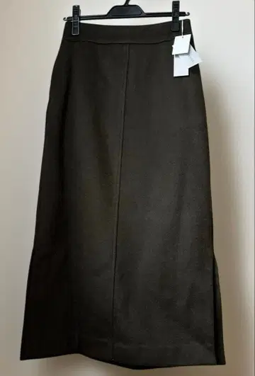 LE FOYER 카키색 타이트 스커트