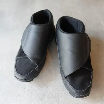 MOONSTAR 810s UNIVE