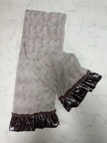 메리제니 벨로아 머플러