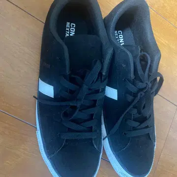 CONVERSE NEXSTAR 블랙 스니커즈 25cm