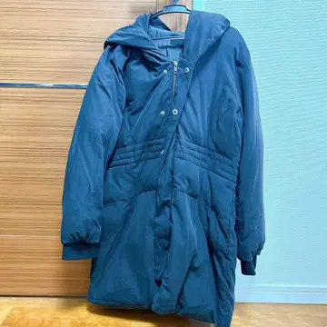 지나시스 무릎 위 기장 다운 코트