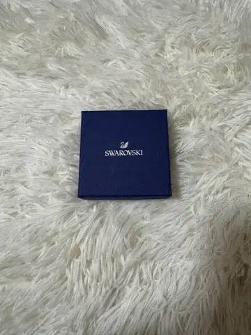 Swarovski 골드 톤 후크 이어링