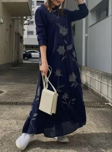 AMERI VINTAGE 플라워 정원 드레스