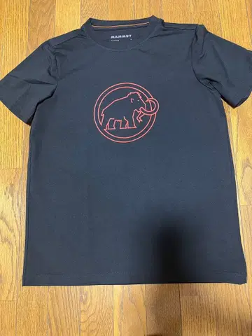 MAMMUT 블랙 T셔츠 S 사이즈