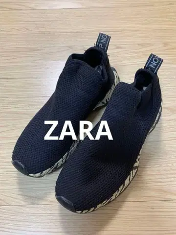 새상품급 ZARA 메쉬 슬립온 스니커즈 블랙 22.5cm