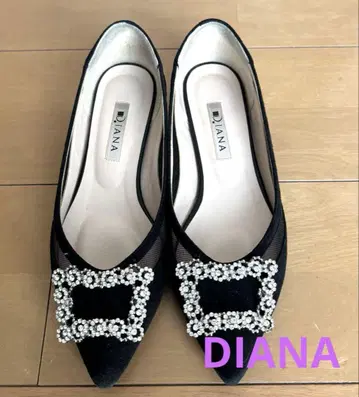 다이애나 DIANA 비쥬 장식 플랫슈즈
