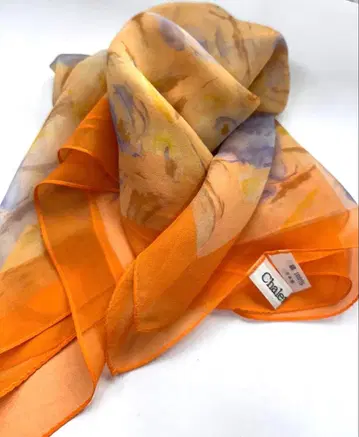 Chalet Blanc 실크 100% 스카프