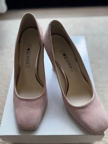 다이애나 스웨이드 펌프스 라이트 핑크 실키 22cm