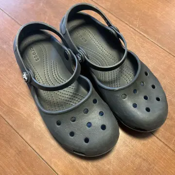 Crocs 멜리 제인 블랙