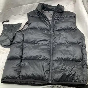 UNIQLO 울트라 라이트 다운 베스트/와이드 퀼트 블랙 XL