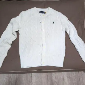 랄프 로렌의 화이트 가디건