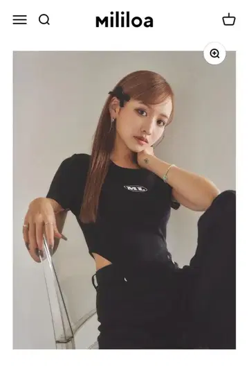 mililoa 컷 아웃 디자인 T셔츠 블랙