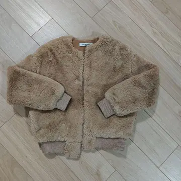 인조 모피 베이지 후드티