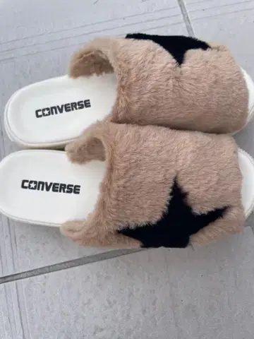 CONVERSE 보아 통굽 샌들 베이지