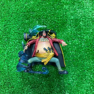 원피스 검은 수염 피규어