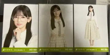 노기자카46 브로마이드 이케다 에레사 안경 코디 컴프
