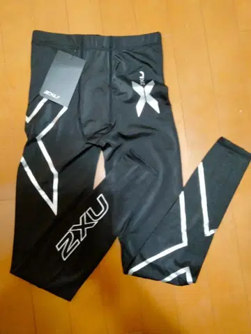 새상품 2XU 블랙 레깅스 M 사이즈 스트라이프