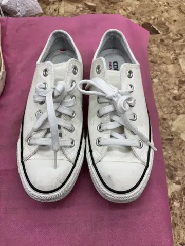 CONVERSE REACT 화이트 스니커즈 CK562 23.5cm