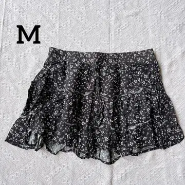 rue21 [ M ] 꽃무늬 플레어 스커트 꽃무늬 미니 스커트 블랙