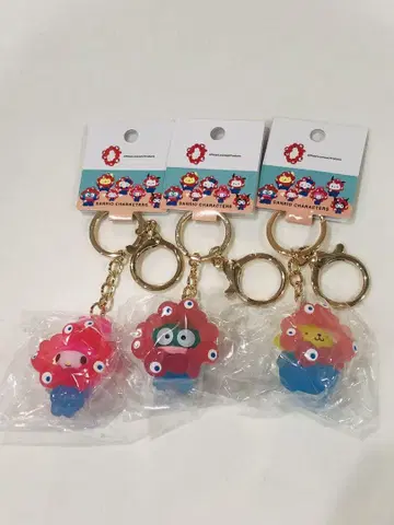 산리오 미야쿠미야쿠 콜라보 클리어 키링 3개 세트