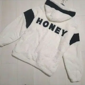 허니시나몬 소매 절개 보아 후드티 곰 HONEY BOY 화이트