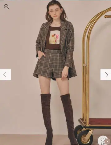 택 포함 새상품 RESEXXY 하이웨스트 숏팬츠